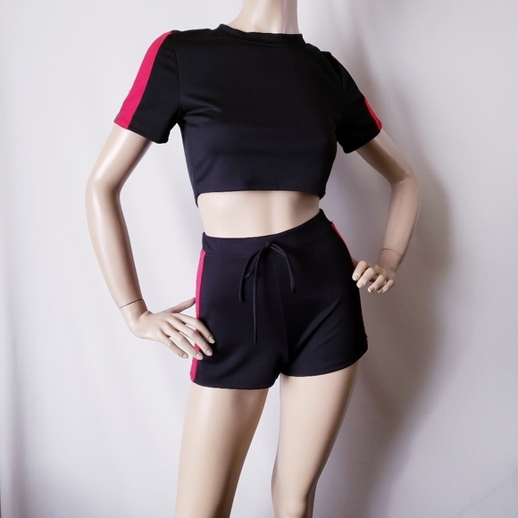 Common Crush Black, Green & Red On Trend Short Set - Picture 8 of 8